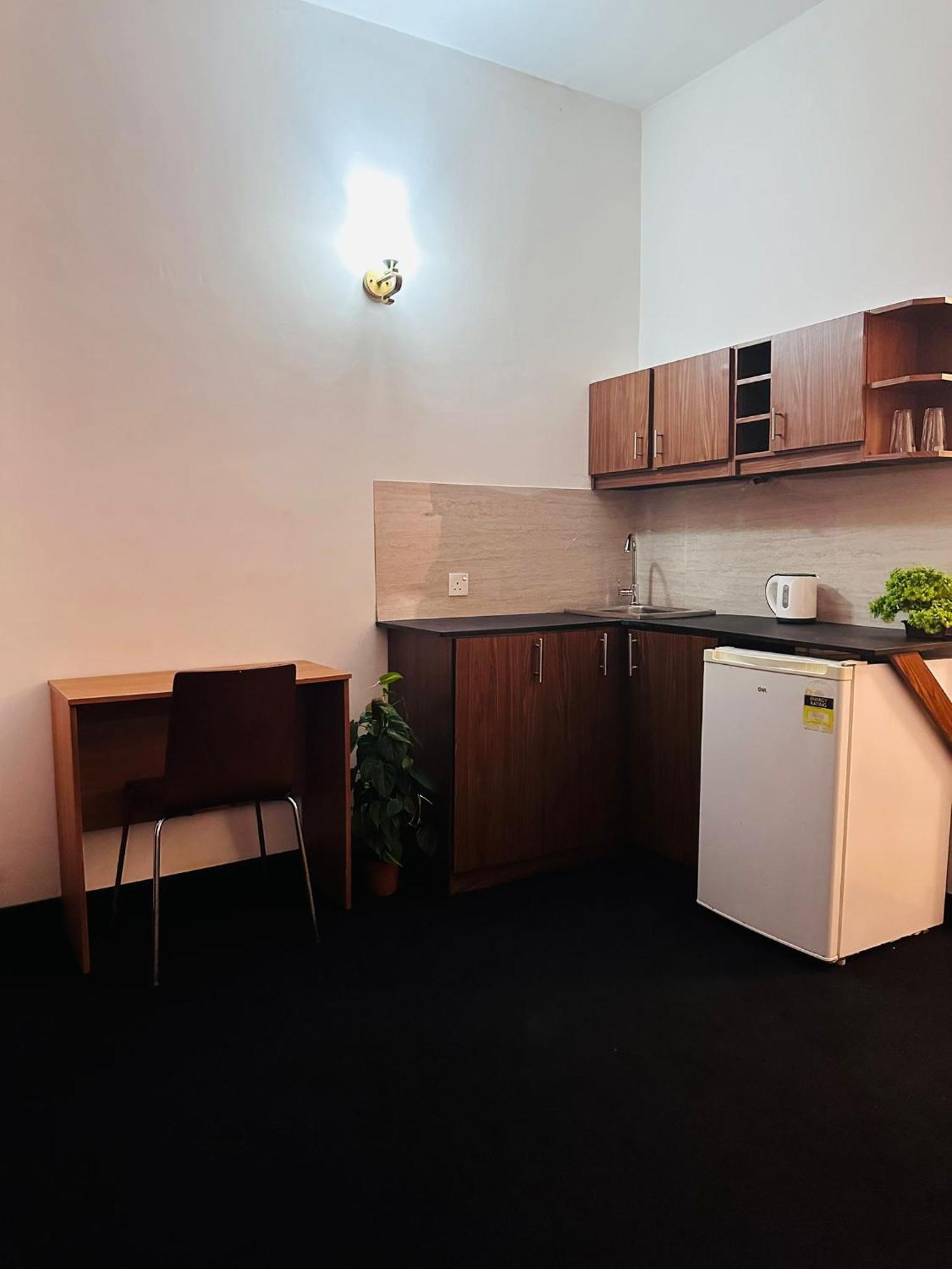 Sera 86 Airport Transit Stay Katunayaka Екстериор снимка
